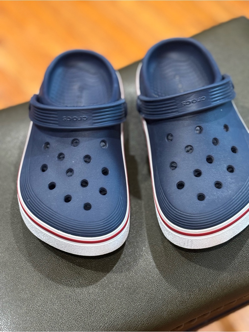 Crocs Off Court Clog Navy Blue White Casual Slip On Sandals Shoes Youth Size 3